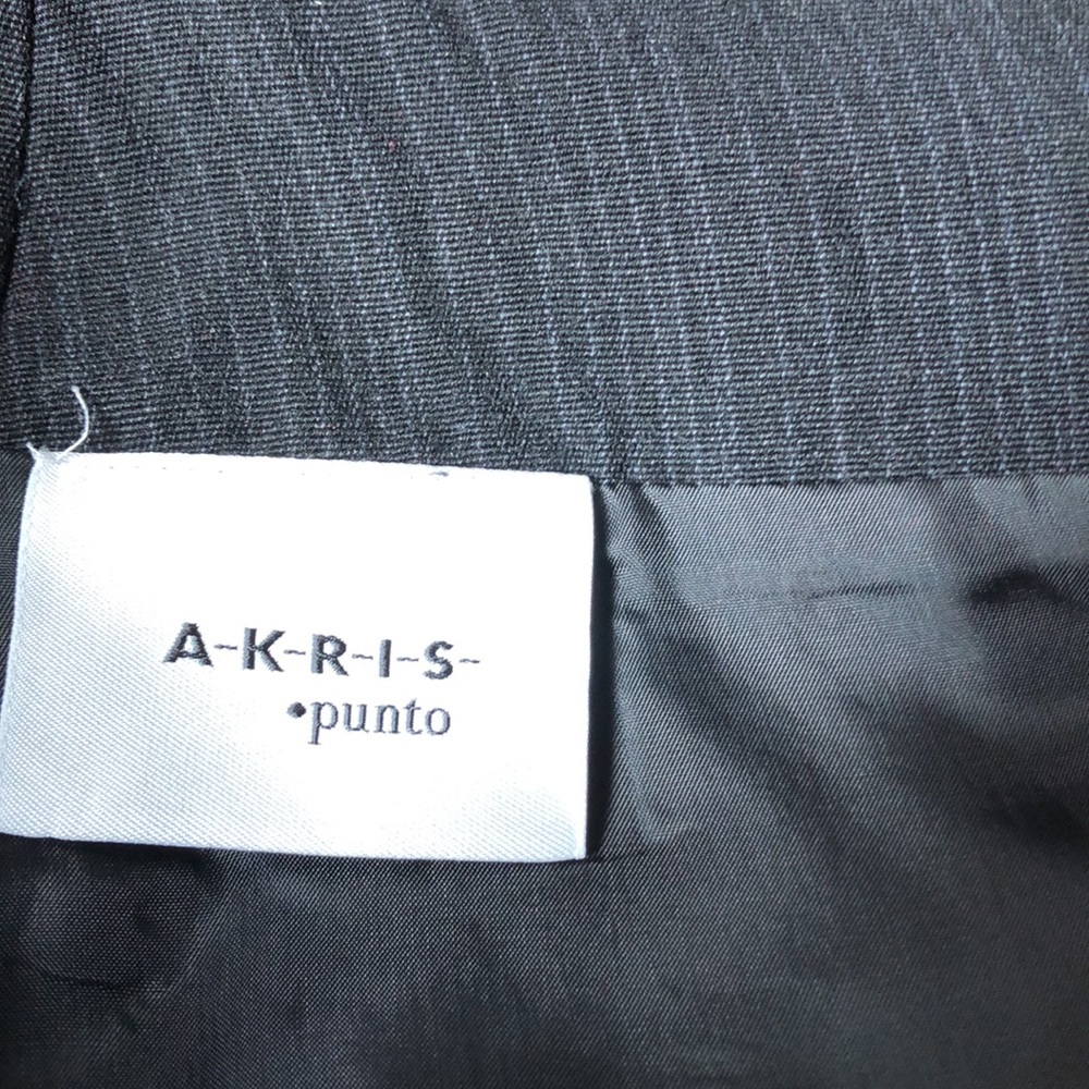 Akris Punto wool suit. - Picture 12 of 14
